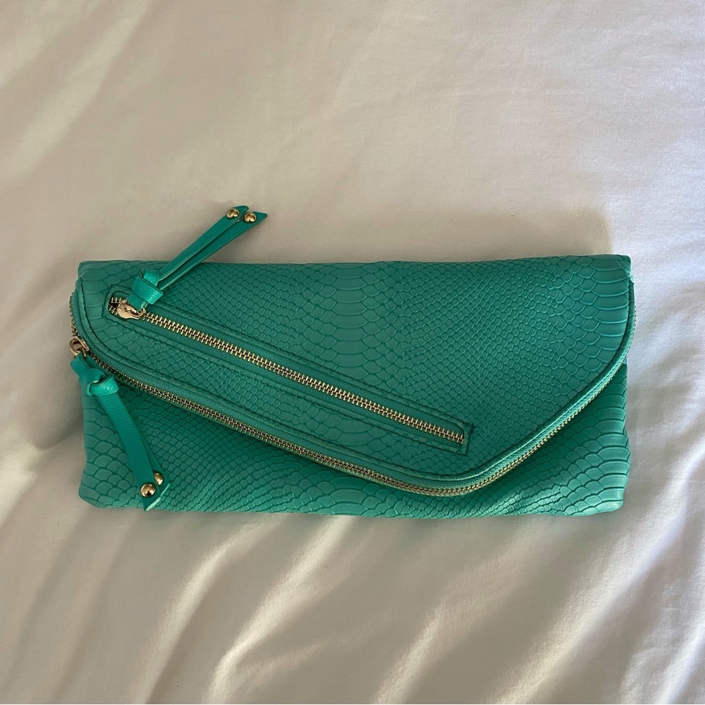 “Francesca’s” Clutch